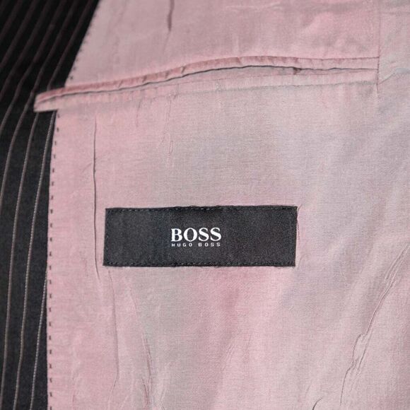 Hugo Boss Mens Suit 2 Piece Gray Pink Striped Wool Blazer Jacket 42S Pants 36x30 - Picture 2 of 16